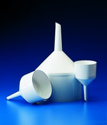 Büchnertratt PP, 240 mm