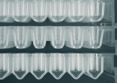 PrimeSurface® 96V Clear plate, 1 case of 20 plates